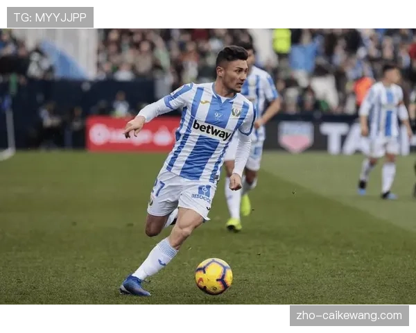 西甲战术风格向整体协作转型 淡化球星依赖症追求攻守平衡